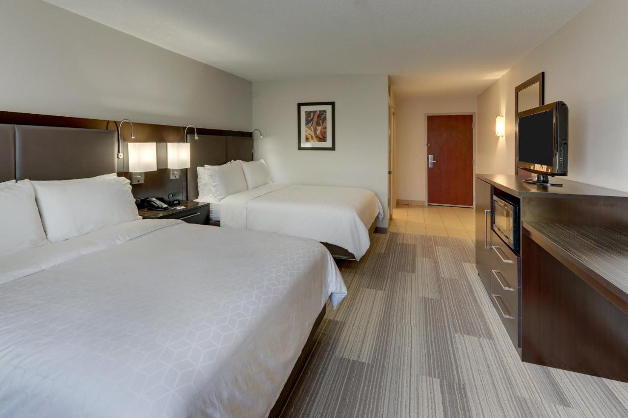Holiday Inn Express Hotel & Suites Dayton-Centerville By Ihg Esterno foto