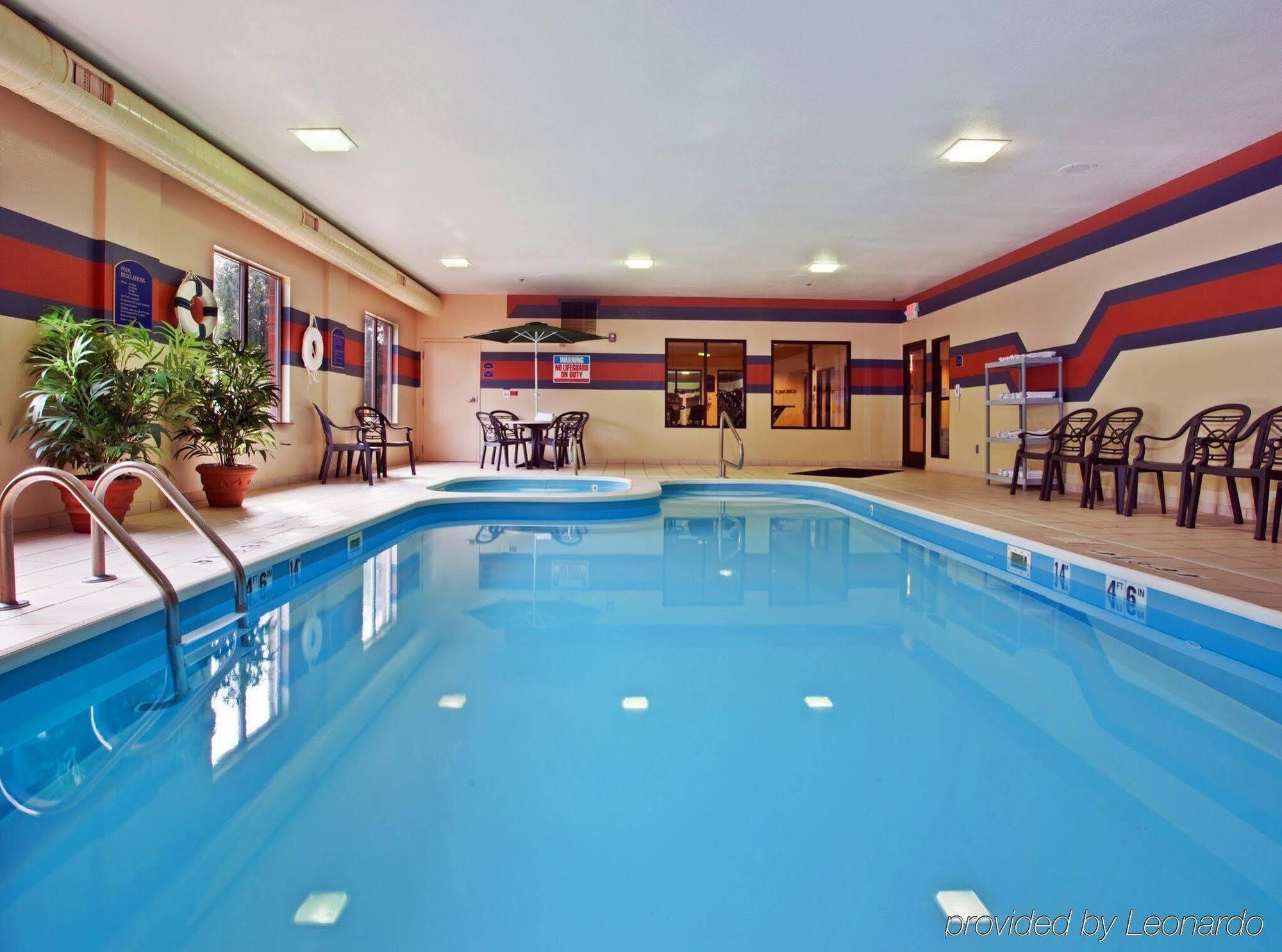 Holiday Inn Express Hotel & Suites Dayton-Centerville By Ihg Esterno foto